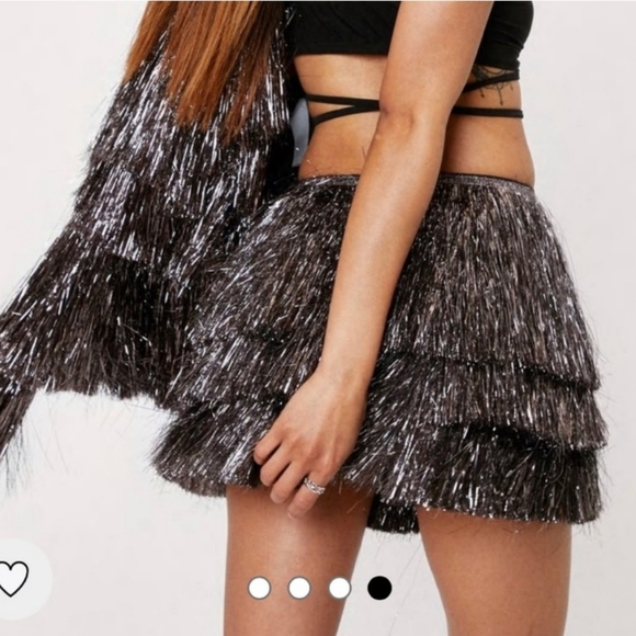 Nasty Gal Tinsel Skirt- size 4 - Picture 5 of 7
